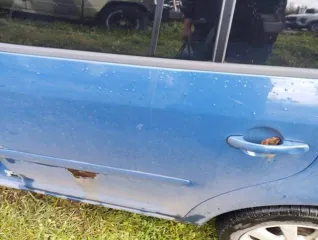 Volkswagen Touran 2006, универсал. VIN: WVGZZZ1TZ6W126067, 2006 г.в., госномер О617ХО39. Дизельный двигатель, мощность 77 кВт (105 л.с.). Цвет кузова синий.