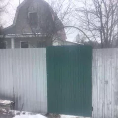 Земельный участок, площадь 1000 +/- 11 кв.м., адрес: Россия, обл Ярославская, р-н Ярославский, с/о Лютовский, д.Софряково, кадастровый номер: 76:17:122101:33. Находится в совместной собственности. Жилой дом, площадь 92.4 кв.м., назначение: Жилое, адрес: Россия, обл Ярославская, р-н Ярославский, с/о…