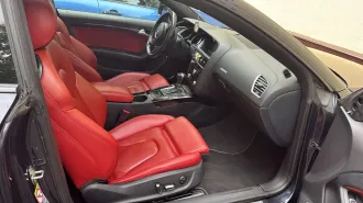 Audi A5 2013 года выпуска, VIN: WAUZZZ8T0DA048823. Ознакомление с автомобилем возможно по адресу: г. Кострома, ул. Самоковская, 10А/2, с 10:00 до 16:00 в рабочие дни. Документация по торгам и проекты договоров находятся по адресу: г. Кострома, ул. Осыпная, д. 4, помещение 18, контактное лицо: тел…