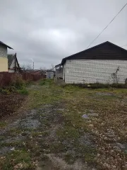 Земельный участок 1115 кв.м, кадастровый номер: 31:04:0103004:5, РНФИ П11330005439, с расположенными на нем объектами недвижимого имущества: нежилое здание площадью 147,2 кв.м, кадастровый номер 31:04:0102005:258 (РНФИ П12330004353); сооружение санитарно-гигиенического назначения, тип "Туалет"…
