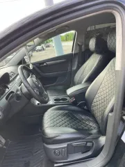 Volkswagen Passat 2011 года выпуска, VIN WVWZZZ3CZCP015890. В залоге у Совкомбанка.