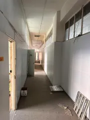 Имущественный комплекс 6320 кв. м, Ростовская область, г. Ростов-на-Дону, пл. Привокзальная, д. 4. 1. Нежилое здание, площадь 103,9 кв. м, кадастровый номер 61:44:0061501:45. 2. Нежилое здание "Почтовое отделение", площадь 107,5 кв. м, кадастровый номер 61:44:0061501:46. 3. Нежилое здание "Здание…