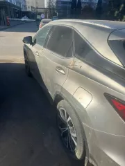 Lexus RX 300 2018 года, VIN JTJBAMCA702066497.