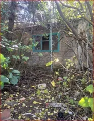 Доля дома и участка 25.6+500 кв.м в Саратовской области. 1/3 доля в праве на жилой дом, площадь 25.6 кв.м, кадастровый номер 64:03:120212:212, и 1/3 доля в праве на земельный участок, площадь 500 кв.м, кадастровый номер 64:03:120210:12. Категория земель: земли населенных пунктов. Вид разрешенного…