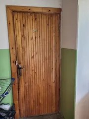 Комната 11,8 кв. м, Новосибирская область, г. Новосибирск, ул. Вертковская, д. 23/1, пом. 30, 2 этаж. Кадастровый номер 54:35:051760:207. Ограничения и обременения: зарегистрированные/проживающие отсутствуют. Наличие перепланировки/переустройства/реконструкции установить невозможно.