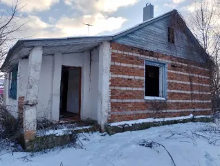 Жилой дом 52,2 кв.м и земельный участок 5000 кв.м, Орловская область Здание (жилой дом), назначение: жилое, общая площадь 52,2 кв.м с кадастровым номером 57:11:1780101:105 и земельный участок, категория земель: земли населенных пунктов, разрешенное использование: для ведения личного подсобного…