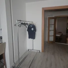 Трехкомнатная квартира общей площадью 108,4 кв.м, жилая площадь 67,5 кв.м, расположена на 3 этаже 6-этажного жилого дома по адресу: Тюменская область, Ханты-Мансийский автономный округ-Югра, г. Ханты-Мансийск, ул. Карла Маркса, д. 28, кв. 43. Кадастровый номер: 86:12:29:0:28:39. Право собственности…