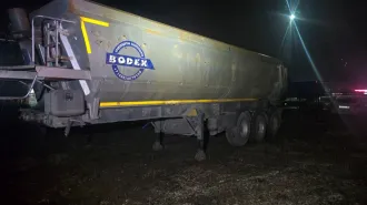BODEX KIS 3W-S 2012, полуприцеп самосвал BODEX KIS 3W-S, 2012 года выпуска, цвет серый, VIN SU90333GHCSBU1274, г. Самара, ограничения и обременения: зарегистрирован за должником Банка, перерегистрация на нового владельца будет осуществлена после заключения договора купли-продажи