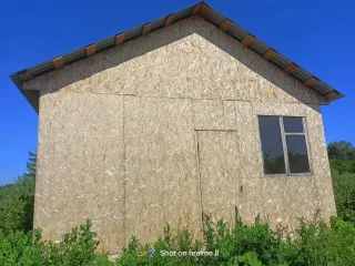 Земельный участок площадью 3982 м2 и жилой дом площадью 35.3 м2, расположенные по адресу: Республика Башкортостан, Чишминский район, сельское поселение Новотроицкий сельсовет, деревня Александровка, улица Полевая, дом 9. Кадастровый номер участка: 02:52:100201:22, кадастровый номер дома…