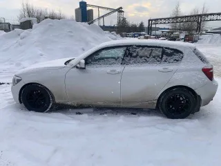 BMW 1 серии 2013 года, 136 л.с., пробег 210000 км, автоматическая коробка передач. Модель BMW 116i. VIN: WBA1A11020J650140. Автомобиль находится в залоге. Пробег рекомендуется уточнять при осмотре.