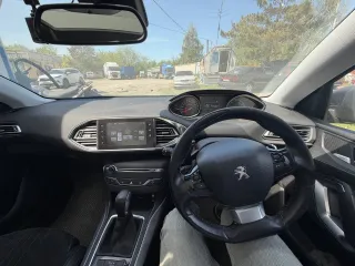 Peugeot 308, 2015. Автомобиль марки PEUGEOT модель 308, 2015 года выпуска, VIN VF3LPHNYWFS117762. Ознакомление с документацией и имуществом осуществляется за свой счет в течение срока приема заявок по адресу ОТ и по месту нахождения имущества (контакт для осмотра 8 924 237 78 78) в рабочие дни с…