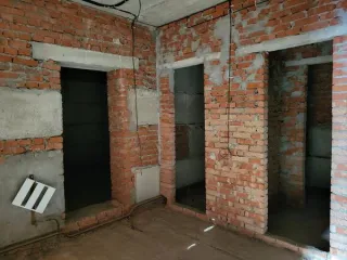 Помещение 108.3 кв.м, Казань, ул. Хороводная, д.50, пом 7Н, кадастровый номер 16:50:011233:251. Площадь 108,30 кв.м. (335 (2), ООО "КРК Групп"). Стоимость без учета НДС 22% - 8 050 945,00 рублей. Вид ограничений и обременений: запрет на совершение регистрационных действий и аресты, наложенные…