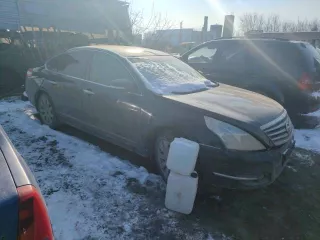 Nissan Teana, VIN: Z8NBCWJ32BS014023, 2011 г., черный. Мощность 123 кВт/167 л.с., объем двигателя 2488 см³. Авто не на ходу, ремонтировали двигатель, так и не сделали.