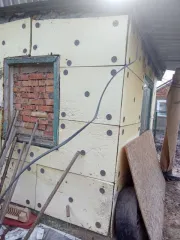 1/4 доли дома и участка в Азове, площадь 31.6 кв.м., Ростовская область, кад. номер 61:45:0000350:9539, местоположение: Ростовская область, г. Азов, пер. 14-ый Линейный, д. 209, вид разрешенного использования объекта недвижимости: жилое, и ¼ доля земельного участка, кад. номер 61:45:0000350:3907…