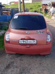NISSAN MARCH 2002 транспортное средство, государственный регистрационный номер С943ХХ24, 2002 года выпуска, VIN отсутствует, № двигателя CR12 0197715, шасси № отсутствует, цвет коричневый.