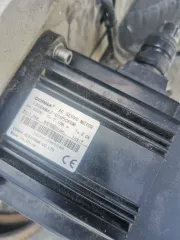 Фасовочный автомат со шнековым дозатором и бункером 50 л, мощностью 220В, 50 Гц, 2,2 Квт, с производительностью до 60 уп/мин, диапазон упаковки от 0,15 до 1,5 кг, вес станка без бункера 650 кг, с загрузочным бункером (400 л) с винтовой подачей. По результатам осмотра фасовочный аппарат неисправен…