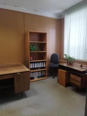Нежилое помещение второго этажа №24-27,37, общей площадью 35,2 кв.м., кадастровый номер 76:15:022302:1405, расположенное по адресу: Ярославская область, Тутаевский муниципальный округ, п. Константиновский, ул. Ленина, д.17. Кадастровый номер объекта недвижимости (здания, сооружения), в пределах…