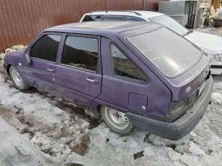 Автомобиль ИЖ 2126-030, г.в. 2004, VIN: XTK21260040132971, г/н: К602ОМ11, Документы: Нет, Ключи: Нет, Примечание: Установлено наличие колес, наличие дверей, дверь багажника, имеются стекла лобовое, заднее, боковые, двигатель отсутствует, в салоне установлено наличие передних и задних сидений. АС…