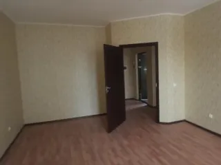 Жилое помещение 92,5 кв. м, Сосенский Стан, д. 5, кв. 66, Москва. Жилое помещение по адресу: г. Москва п. Коммунарка, ул. Сосенский Стан, д. 5, кв. 66, общей площадью 92,5 кв. м, этаж № 12, кадастровый номер 77:17:0120303:8035. Вид жилого помещения: жилое. Общая площадь: 92,5 кв. м.
