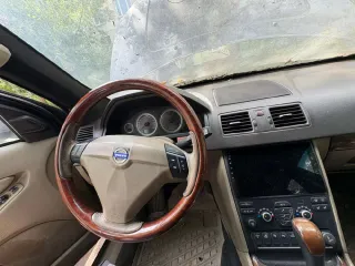 Volvo XC90, 2007 автомобиль Вольво ХС 90, 2007 года выпуска. VIN: YV1CM595771393034. Тех.описание: не работает двигатель, не работают зеркала заднего вида, треснул стопор заднего хода, сколы/ржавчина/вмятины по кузову. Точное техническое состояние определить невозможно - нужна проф. диагностика. С…