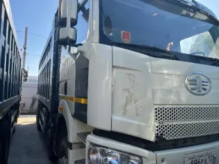 Специализированный автомобиль - самосвал FAW J6, 2022 г.в., VIN: LFWMXXRX7N1F17715. Адрес: г. Краснодарский край, г. Краснодар, пос. Индустриальный, ул. Им. Безуленко И.В., з/у 15 (Алексей 89184991007). Пробег: 58519. Марка: FAW. Модель: J6. Год выпуска: 2022. Назначение: Самосвал.