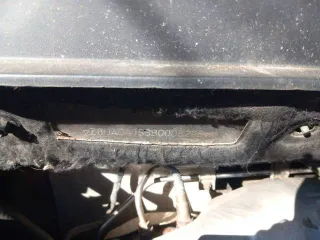 SsangYong Actyon 2011 года, 149 л.с., пробег 199567 км, автоматическая коробка передач. Автомобиль на ходу, заводится. Требуется замена сальников со стороны шкива и коробки передач, а также замена прокладки или всей клапанной крышки. Заменены генератор, приводные ремни, тормозные колодки и…