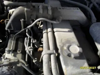 Nissan Safari 1991 года выпуска, зеленый. VIN отсутствует, ГРЗ К845ТТ65. Двигатель TD42-004225T, 125 л.с., 4169 куб.см. Шасси WRGY60-510848, номер кузова отсутствует. Пробег более 250 тыс. км. Требуется ремонт и покраска кузова, имеются повреждения в виде коррозии и дефектов лакокрасочного…