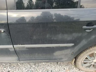 Volkswagen Touran 2010 года, VIN WVGZZZ1TZBW021370. Осмотр по предварительной договоренности в рабочие дни с 10:00 до 11:00, телефон +79220700233, email pavlov.okb72@yandex.ru.