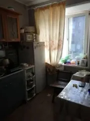 2/5 доли квартиры, 30.4 кв.м, Забайкальский край. Общая долевая собственность, доля в праве 2/5, жилое помещение, кадастровый номер 75:04:160317:322, площадь 30.4 кв.м., расположенное по адресу Забайкальский край, р-н. Борзинский, г. Борзя, ул. Богдана Хмельницкого, д. 7, кв. 7.