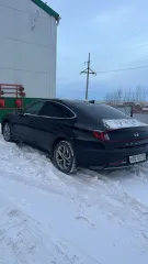 Hyundai Sonata 2020 года выпуска, черный. VIN: XWEL341BBL0001326, госномер Н051СЕ124. Объем двигателя 2.5 л, пробег 46 000 км. Имеются замятины на переднем и заднем крыле, а также на пороге с правой стороны.