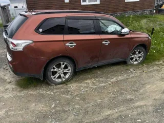 Mitsubishi Outlander, 2012 года, 146 лс, 250000 км, автомобили легковые: мицубиси оутландер 2,0, 2012 г.в., vin JMBXTGF2WDZ008141, грз С375КМ89, собственность, имущество находится в залоге у АО ТБанк.