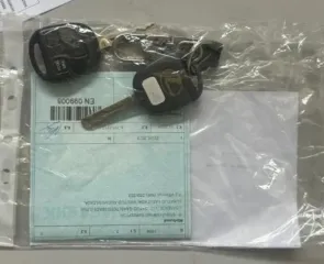 Автомобиль LEXUS RX350, 2007 г.в. (годные остатки) Бывший в эксплуатации, с видимыми повреждениями, потертостями,  дефектами, возможны скрытые повреждения и дефекты, с двумя электронными ключами и свидетельством о регистрации автомобиля в Эстонии. Реализуется в качестве годных остатков. Товары…