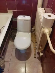 Квартира в Калининграде, 35 кв.м, 1 комната. Адрес: Калининградская обл., г. Калининград, ул. П. Морозова, д. 53, кв. 2, кадастровый номер: 39:15:150830:482, 1 этаж. Вместе с официальной площадью квартиры, указанной в выписке из ЕГРН, в данной квартире имеется неучтенная дополнительная площадь…