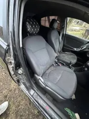 Hyundai Solaris, 2012 года, 123 лс, 400000 км. Транспортное средство - HYUNDAI SOLARIS, 2012 г.в., VIN: Z94CU41DACR137211, гос. рег. знак: У314ТР33, модель, номер двигателя: G4FC, CW056758, мощность (кВт/л.с.): 90.0/123.0, рабочий объём двигателя (см3): 1591, цвет кузова (кабины): ЧЕРНЫЙ, масса в…