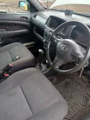Toyota Succeed, 2002 года, 109 л.с., 300000 км, АКПП, легковой универсал, государственный регистрационный номер С098МК03. Идентификационный номер (VIN) отсутствует. Кузов № NCP510014708. Цвет: белый.