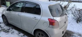 Toyota Vitz 2009 года, 87 л.с., пробег 200000 км. Цвет серый. VIN отсутствует. ПТС 25УР067928, госномер В979АУ155. Мощность двигателя 87 л.с. (64 кВт). Номер кузова SCP90-2144714. Страна-изготовитель Япония.