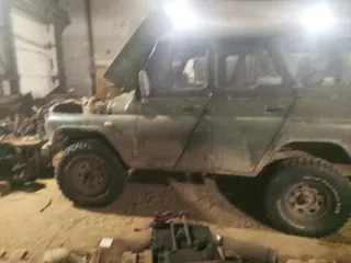 Автомобиль УАЗ-31512, без госномера, без ключей и документов, рабочее состояние не проверялось. Назначение: pryamie. Марка: УАЗ-31512. Вид транспорта: легковой автомобиль. Год выпуска: не указан. Модель: УАЗ-31512. VIN номер: не указан.