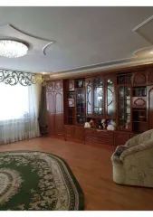 Дом 85,2 м² и участок 1188 м², Оренбургская обл. Кадастровый номер дома: 56:28:1304017:332. Земельный участок площадью 1188 м², кадастровый номер: 56:28:1304017:363, категория/ВРИ – ЗНП/ИЖС по адресу: Оренбургская обл., Северный р-н, с. Северное, ул. 40 лет Октября, д. 13А.