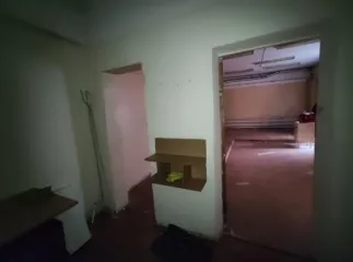 Нежилые помещения 124,4 кв.м в торговых рядах Гаврилов-Ямский муниципальный округ нежилые помещения общей площадью 124,4 кв.м, в том числе помещения № 1 площадью 7,9 кв.м, № 2 площадью 14 кв.м, № 3 площадью 4 кв.м, № 4 площадью 7,3 кв.м, № 83 площадью 39,7 кв.м, № 84 площадью 5,6 кв.м, № 85…