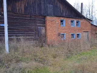 нежилое здание площадью 338,5 кв.м, расположенное на земельном участке площадью 752 кв.м. по адресу: Ярославская обл., Первомайский р-н, д.Менчаково, ул.Молодёжная, д.1 нежилое здание (Дом культуры) площадью 338,5 кв.м, кадастровый номер 76:10:101101:10013, расположенное на земельном участке с…