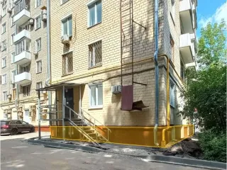 Нежилое помещение 330,4 кв. м Варшавское шоссе д. 87 Москва нежилое помещение по адресу: г. Москва, г. Москва, ш. Варшавское, д. 87, площадью 330,4 кв. м. (Подвал № 0), кадастровый номер: 77:05:0001020:3559. 
Назначение нежилого помещения: Свободное 
Общая площадь: 330.4 
Кадастровый номер…