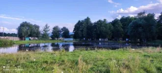 Нежилое здание 142,6 кв.м. и земельный участок 166 кв.м., Краснодарский край Нежилое здание, площадь: 142,6кв.м., кадастровый номер: 23:18:1402004:128 и земельный участок , площадь: 166кв.м., категория земель: Земли населенных пунктов, разрешенное использование: для эксплуатации гаража, кадастровый…