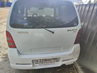 Suzuki Wagon R Solio 2001 года, цвет белый. Государственный номер К328МН186. Двигатель: мощность 88 л.с., объем 1328 куб. см. Кузов № MA34S107163. Автомобиль не на ходу. Имеется обременение в виде запрета на регистрационные действия.