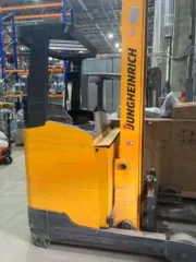 Электроштабелер Jungheinrich ETV 216 2013 года, номер машины 91082839, ричтрак