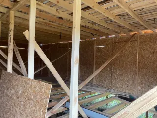 Земельный участок 1000 кв.м и дом 137.5 кв.м Московская область - Земельный участок площадью 1000 +/- 22 кв.м категория земель: Земли сельскохозяйственного назначения разрешенное использование: Для садоводства с кадастровым номером: 50:26:0070601:699 - Жилой дом назначение: жилой дом площадь 137,5…