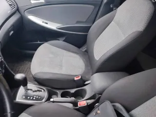 Hyundai Solaris 2012 года, 123 л.с., пробег 150000 км, АКПП. VIN: Z94CT41DBCR143679.