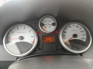 Пежо 207 2009 года, VIN: VF3WCKFUC9T003465, мощность 88 л.с. По кузову есть следы эксплуатации, царапины. Трещина на лобовом стекле. Для согласования осмотра и запроса дополнительных сведений направляйте запрос на zolotareva2595@yandex.ru