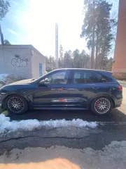 Porsche Cayenne GTS 2014 Автомобиль марки Porsche модель Cayenne gts Подробно с характеристиками имущества, условиями договора о задатке и договора купли-продажи можно ознакомиться у организатора торгов по рабочим дням с 12.00 до 16.00 ч.; на сайте ЕФРСБ: http://fedresurs.ru, а так же на сайте ЭТП…
