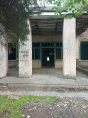 Двухэтажное нежилое здание площадью 501 кв.м. Год ввода в эксплуатацию: 1976. Количество подземных этажей: 0. Вид ограничений и обременений: отсутствуют. Общая площадь: 501 кв.м. Материалы наружных стен здания: смешанные. Регистрационный номер ЕГРОКН: 90:03:210101:3249-91/010/2023-1. Кадастровая…