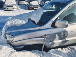 Kia Sportage, 2009 года, 141 л.с., серого цвета, VIN: XWEKH812DA0000618, ПТС 39 МУ 013369. Автомобиль имеет повреждения: заднее левое крыло - нарушение ЛКП (потертости), царапина длиной 80-90 см над передней и задней левой дверью (нарушение ЛКП), накладка передней левой двери - нарушение ЛКП…